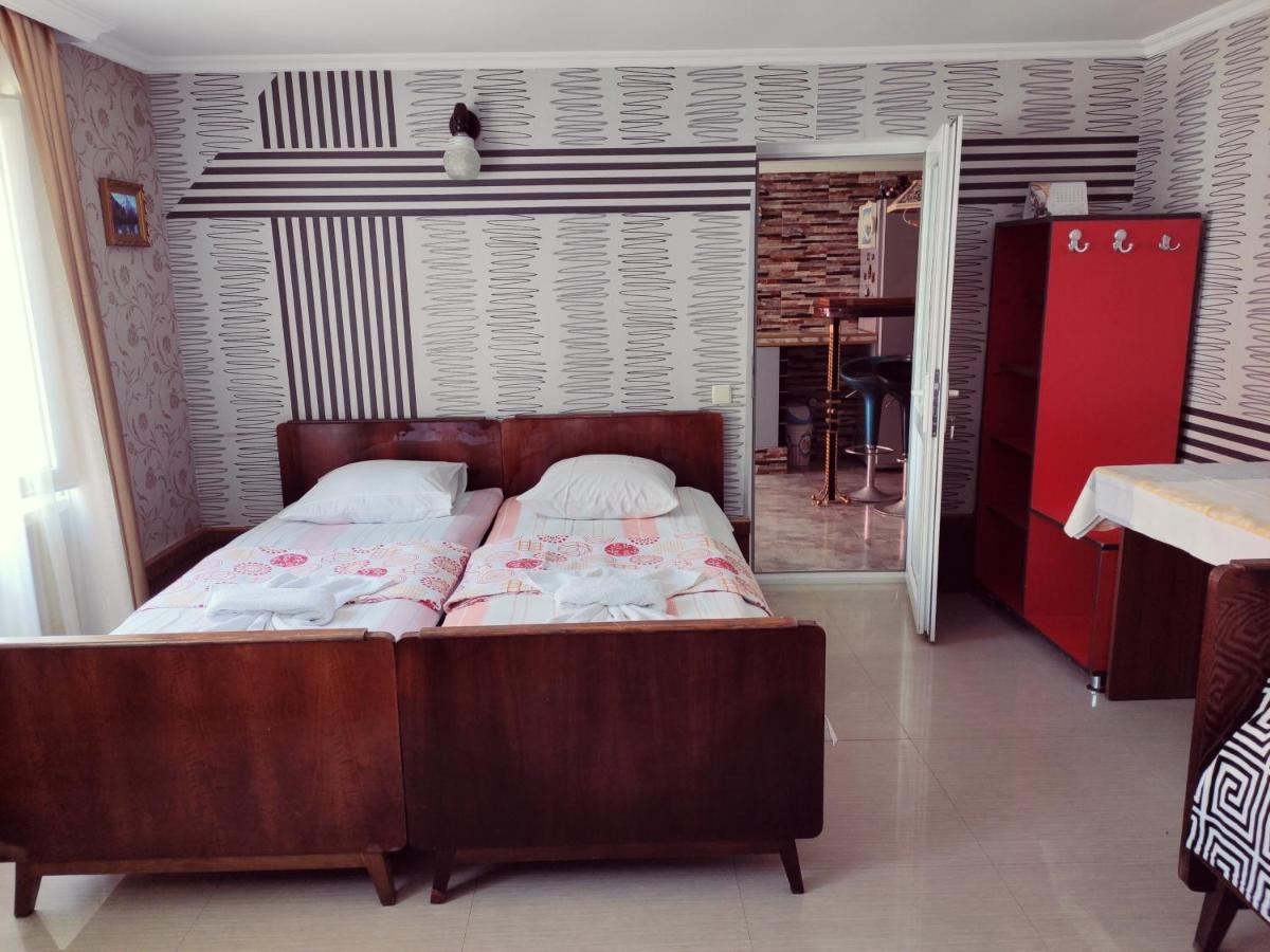 קובולטי Guest House On Kostava 23 מראה חיצוני תמונה
