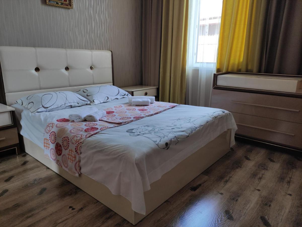 קובולטי Guest House On Kostava 23 מראה חיצוני תמונה