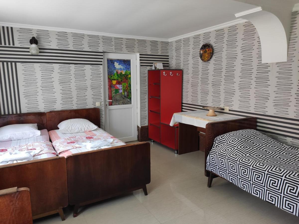 קובולטי Guest House On Kostava 23 מראה חיצוני תמונה
