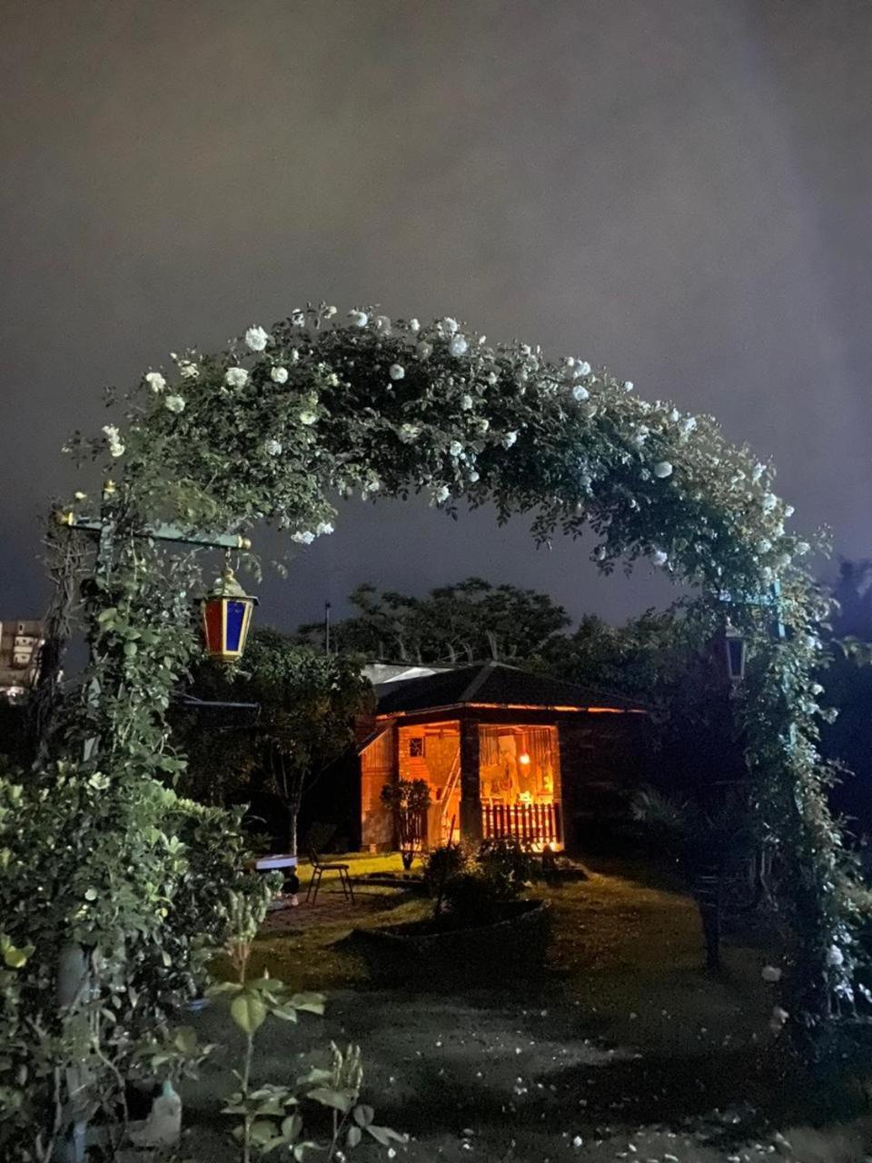 קובולטי Guest House On Kostava 23 מראה חיצוני תמונה